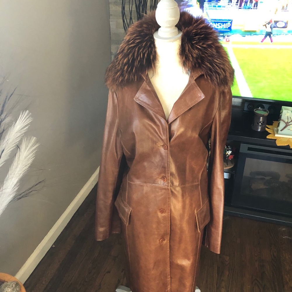 Leather vintage coat worn detachable fox 🦊 color